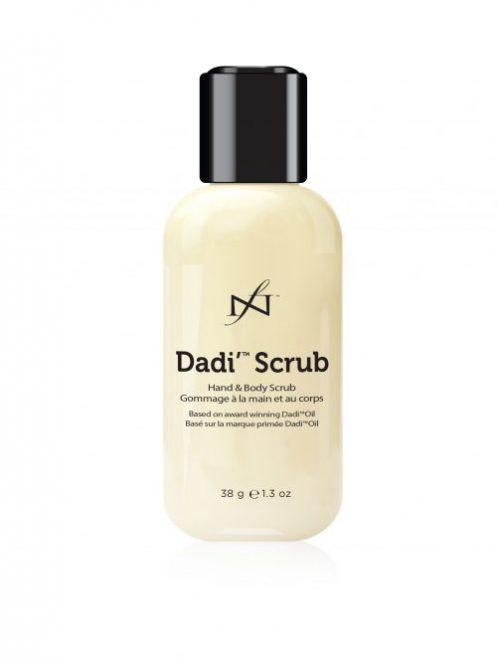 FAMOUS NAMES Dadi Scrub | 38 g